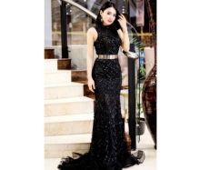 Wika Salim cantik dan mempesona pakai gaun berwarna hitam (foto/int)