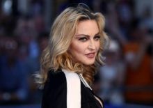 Semakin Serius, Madonna dan Pacar Brondongnya Merencanakan Pernikahan
