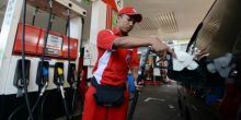 Ilustrasi pengisian BBM di Pom Bensin Pertamina