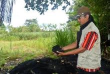Tingkatkan Nilai Ekonomis Arang Sekam, Mitra Bina RAPP Ciptakan Lapangan Kerja Bagi Masyarakat