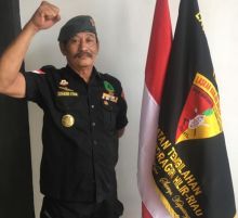 Ketua Umum Panglima Tinggi LBDH AKP (Purn) Suhaimi Syam (foto/Rgo)