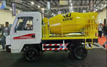 Mobil Desa yang rencananya akan diekspor ke Afrika. Foto: int 