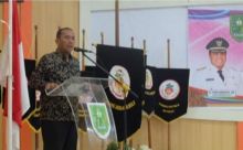 Kepala Badan Perencanaan Daerah (Bappeda) Kabupaten Indragiri Hulu (Inhu), Drs. H. Junaidi Rachmat, M.Si mewakili Bupati Inhu memenuhi undangan Pelantikan Pengurus Ikatan Bidan Indonesia Inhu (foto/Rou)