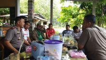 Untuk mengetahui secara langsung kondisi dan berbagai persoalan, yang dihadapi personil Polres Kuantan Singingi (R24/Zar)