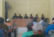 Bertempatan di Aula Kampung Langkai, Puluhan Warga  Kampung Langkai Kecamatan Siak berkumpul (foto/Lin)