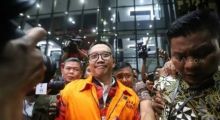 Jaksa KPK mendakwa asisten pribadi mantan Menteri Pemuda dan Olahraga (Menpora) Imam Nahrawi, Miftahul Ulum atas penerimaan suap sebesar Rp 11,5 miliar (foto/int)