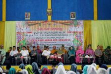 Bupati HM.Wardan menghadiri Gebyar DMIJ Plus Terintegrasi Se-Kecamatan Kemuning yang dirangkai dengan peresmian SMP satu atap Batu sekaligus peresmian Rumah Tahfidz Desa Batu Ampat (foto/Rgo)
