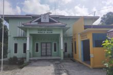 Ratusan warga Desa Kuala Alam Kecamatan Bengkalis, Kabupaten Bengkalis, Riau segel kantor pemerintah desa Kuala Alam (foto/int)