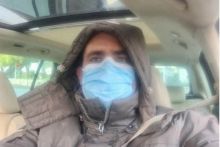 Ali Wari, mengajukan diri jadi relawan virus Corona