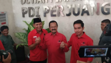 Gibran Rakabuming Raka dan Achmad Purnomo usai fit and proper tes Pilwalkot Solo 2020. Keduanya sama-sama mengharapkan rekomendasi dari PDIP. Foto: int 