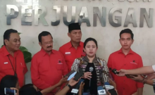 Puan Maharani bersama Gibran dan dua kandidat bakal calon Walikota Solo. Foto: int 
