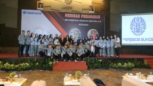 Foto bersama jajaran Panitia Seminar Pemasaran STIE Persada Bunda (R24/put)
