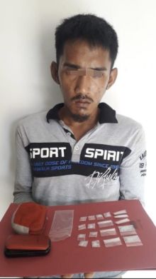 Satuan Reserse (Satres) Narkoba Kepolisian Resor (Polres) Kabupaten lndragiri Hulu (lnhu) berhasil menciduk seorang pelaku yang diduga terlibat kasus narkotika (foto/Rou)