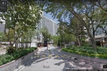 Kecemasan terhadap virus kocona (Covid-19) membuat seorang ayah pergi belanja dan meninggalkan dua anaknya masih kecil (foto/int)