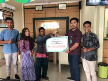 BPJS Ketenagakerjaan (BPJamsostek) Cabang Rengat memberikan santunan (foto/Rou)