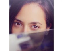 Mata Pevita Pearce berwarna coklat (foto/int)