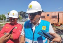 Dengan kedatangan sebanyak tujuh unit mesin PLN (Pembangkit Listrik Tenaga Diesel) membuat pihak PLTD yang terletak di Pangkalan Batang (foto/Hari)