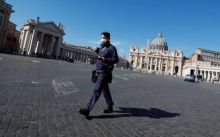 Salah satu kota wisata di Italia yang tampak seperti kota mati setelah pemerintah negara itu menetapkan aturan lockdown akibat virus Corona. Foto: int 