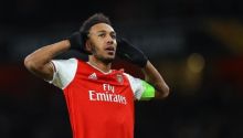 Striker Arsenal Aubameyang disebut cocok hengkang ke Liverpool (foto/int)