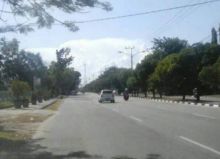 Masyarakat Dumai sepertinya sudah mulai mengindahkan himbauan walikota untuk mengurangi kegiatan di luar rumah dan menghindar dari pusat keramaian (foto/Zal)