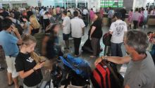 Ilustrasi turis asing di Bandara Ngurah Rai, Bali. (ANTARA FOTO/Nyoman Budhiana)