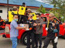 BPC Himpunan Pengusaha Muda Indonesia (HIPMI) Kabupaten Indragiri Hilir ikut serta berpartisipasi dalam mengatisipasi penyebaran virus Covid-19 (foto/Rgo)