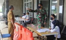 Jalur masuk kota Tembilahan, tepatnya di terminal umum Bandar Laksamana Indragiri diperketat penjagaannya (foto/Rgo)