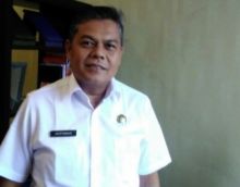 Pelaksana Tugas (Plt) Kepala Dinas Sosial dan Pemberdayaan Masyarakat Desa (Dissos PMD) Kuantan Singingi Drs. Napisman (foto/Zar)