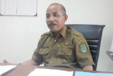 Seketaris Disdukcapil Kabupaten Inhil Nursal (foto/Rgo)