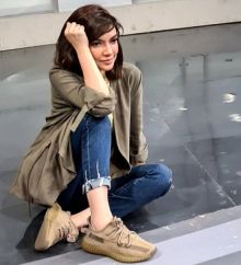 Najwa Shihab unggah foto lagi memakai sepatu kets (foto/int)