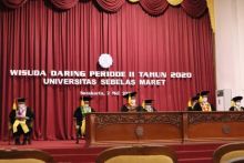 Universitas Sebelas Maret (UNS) Solo untuk pertama kalinya menggelar wisuda secara daring atau online (foto/Int)