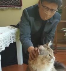 Siapa Sangka, Ternyata Ustadz Aa Gym Menyukai Kucing, Ini Nama Peliharaannya (foto/int)