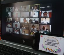 Telkomsel melakukan aktivitas berbagi bantuan sosial kepada masjid, yayasan, serta masyarakat yang membutuhkan di Wilayah Sumatera. (Foto: Istimewa)