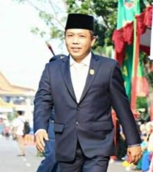 Pembagian Bansos Sembako, Azmi Minta Pemkab Perhatikan Warga Berdomisili Lama di Siak Tanpa NIK (foto/ist)
