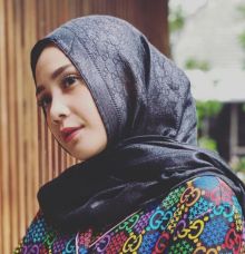 Istri Raffi Ahmad Unggah Foto Berhijab, Netizen: Adem dan Cantik Banget (foto/int)