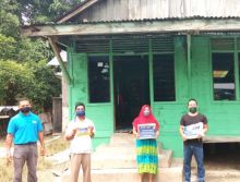 RAPP dan APR Serahkan Bantuan Bahan Pokok Untuk Masyarakat Kampar yang Terdampak Ekonomi Covid-19 (foto/ist)