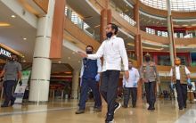  Presiden Joko Widodo (Jokowi) mengunjungi Summarecon Mall Bekasi/foto:bisnis.com