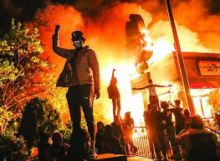 Dampak Kematian George Floyd: Protes Besar-Besaran Terkait Kebrutalan Polisi Terhadap Warga Kulit Hitam Terus Meningkat di AS, Jam Malam Diberlakukan di Beberapa Kota 