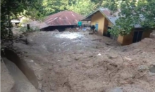 Kondisi pemukiman warga yang dilanda tanah longsor di Kecamatan Batipuh Selatan, Kabupaten Tanah Datar, Sumatera Barat. Foto: int 