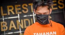 Youtuber Ferdian Paleka saat ditahan oleh pihak kepolisian