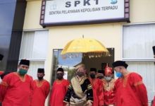 Suasana pelaporan Ade Armando di Mapolda Sumbar. Foto: int