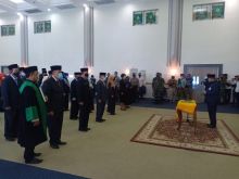 Foto : Pengambilan sumpah dan pelantikan PPTP, Administrator dan Pengawas di lingkungan Disdukcapil Kabupaten Bengkalis