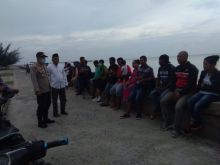 FOTO: 22 orang TKI yang tiba di Rupat Utara