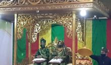 Dandim 0313/Kpr Saksikan Prosesi Tepung Tawar Danrem 031/WB di Balai Adat LAMR