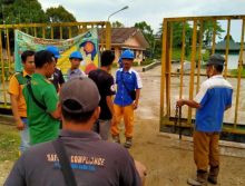 Gaji Tak Kunjung Dibayar, Karyawan Perusahaan di Pelalawan Ini Hentikan Produksi (foto/Ardi)