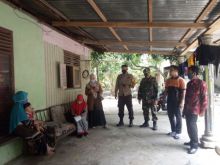 Gelar Komsos, Babinsa Koramil 01/Bkn Imbau Warga Terapkan Protokol Kesehatan