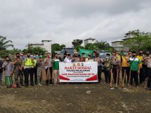 Bersempena Hari Bhayangkara ke-74, Polres Pelalawan Gelar Bhakti Sosial