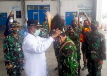 Sambut Kedatangan Pangkoopsau III, Satgas Paskhas Yonko 463 Pos Timika Lakukan Pengamanan