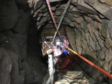 Seorang Pria Jatuh Kedalam Sumur Sedalam 30 Kaki yang Berada di Lantai Rumahnya, Begini Kondisinya...