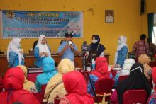 Antisipasi Stunting Akibat Kekurangan Asupan Gizi, TP PKK Siak Gelar Pelatihan Mengolah Makanan Dari Ikan Untuk Ibu Hamil dan Balita (foto/int)